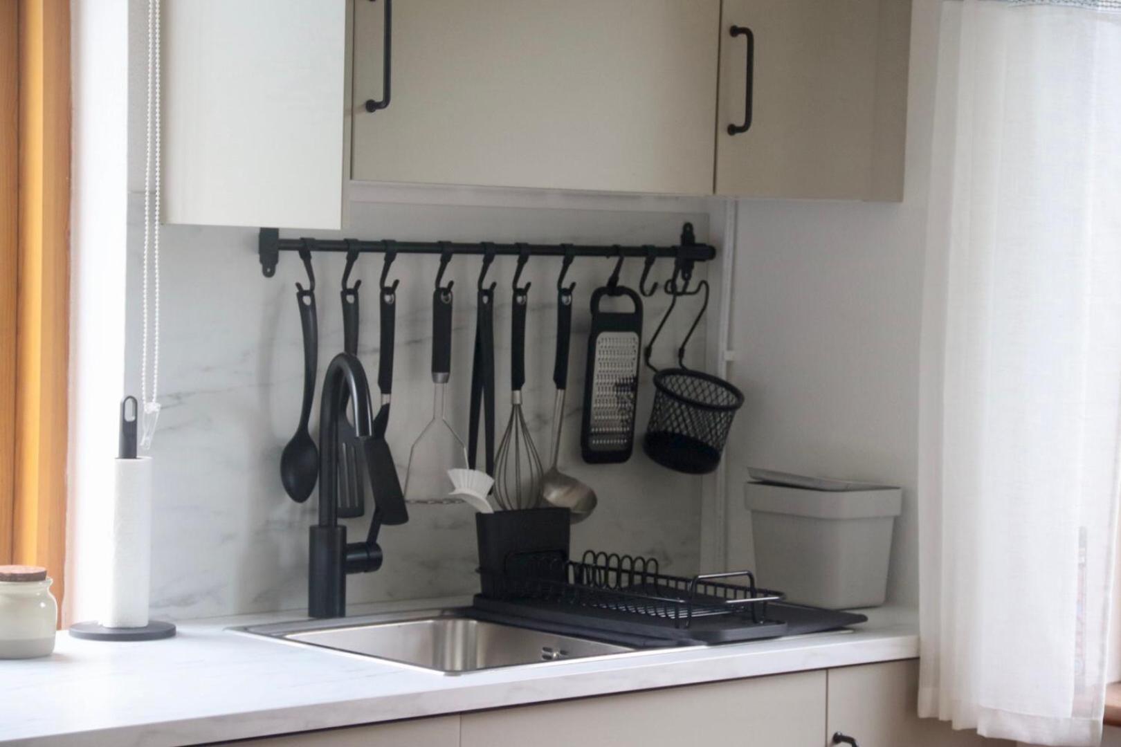 Holiday home Seaview And Sunsets, Entire Place, Private Entrance, Large Bedroom, Full Kitchen And Bathroom Ennistimon